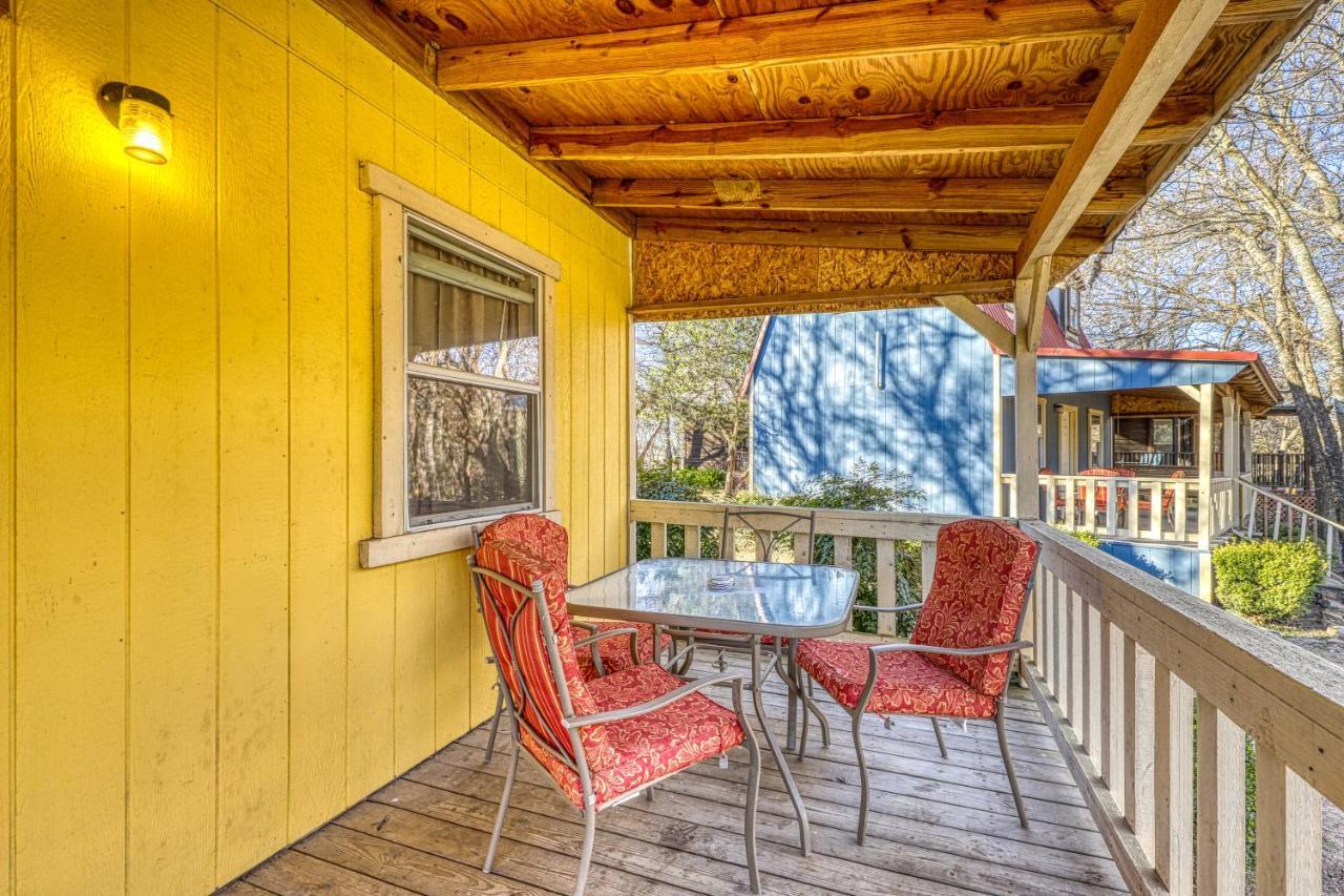 The Olive @ Mendelbaum Winery Guest Cabins Hotel Fredericksburg Esterno foto