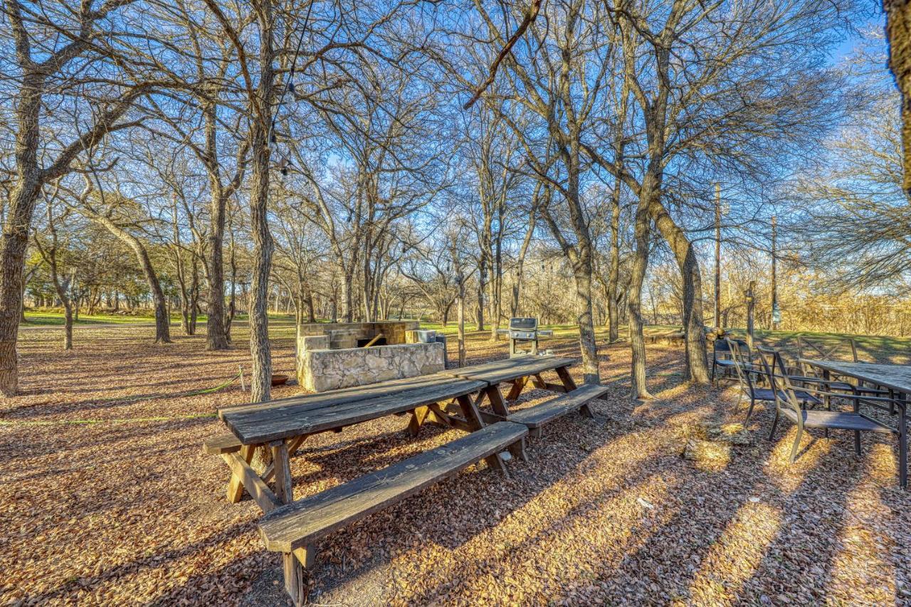 The Olive @ Mendelbaum Winery Guest Cabins Hotel Fredericksburg Esterno foto